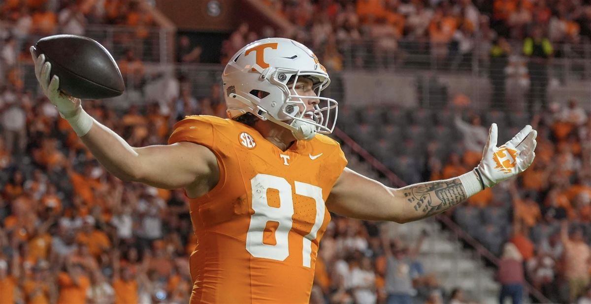Miles Kitselman, Tennessee, Tight End