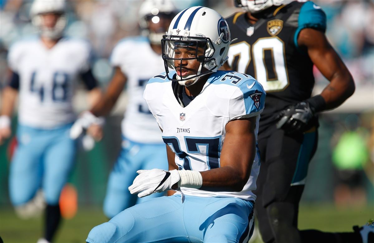 August 19, 2017: Tennessee Titans cornerback Kalan Reed (24) lines