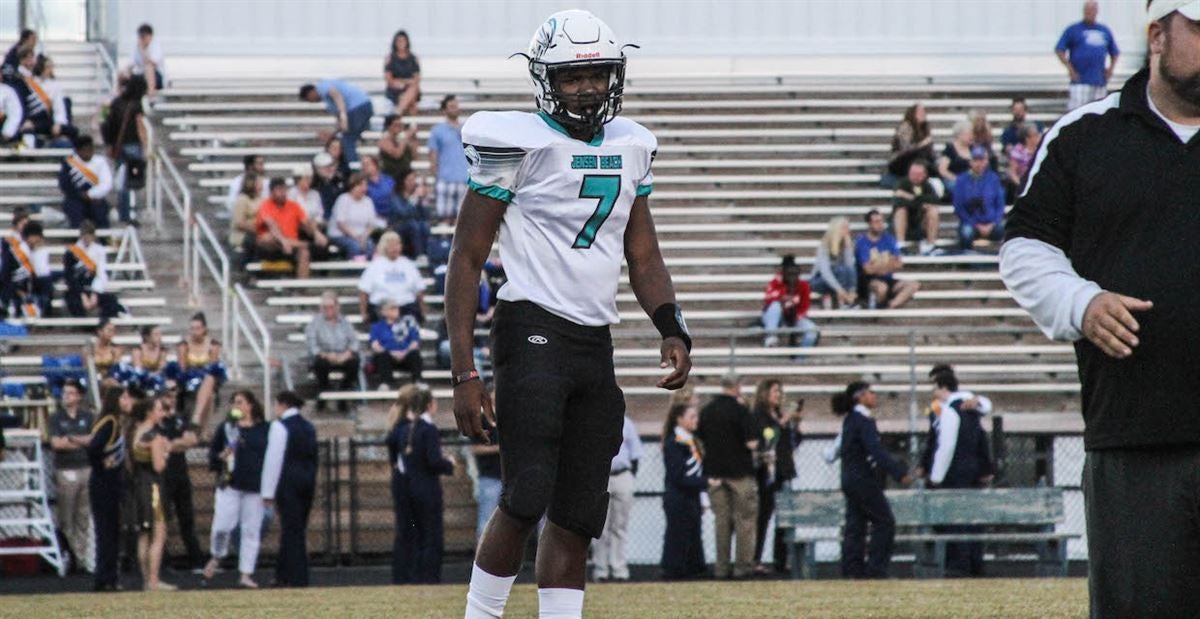 New York Jets linebacker Jamien Sherwood honored with jersey retirement at  Jensen Beach High School