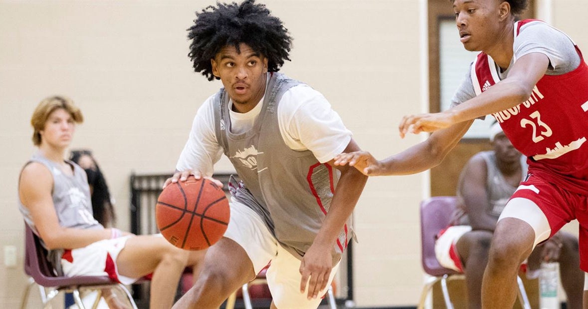 5-Star Guard Skyy Clark Commits To Kentucky 5-Star Guard Skyy Clark Commits To Kentucky