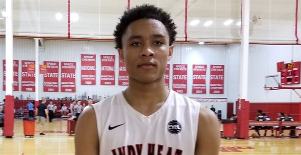 Northwestern snags wing Julian Roper
