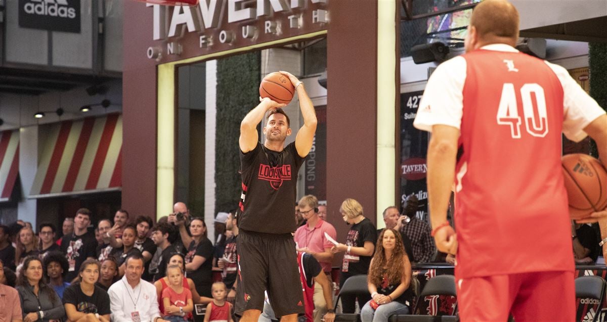 Photo Gallery: Louisville Men's Basketball Media Day – Cardinal