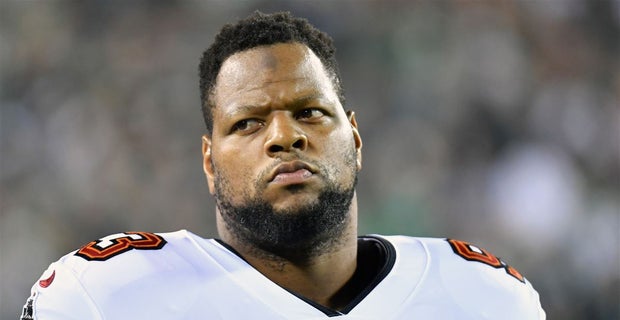 Report Claims Cleveland Browns Interested in Ndamukong Suh