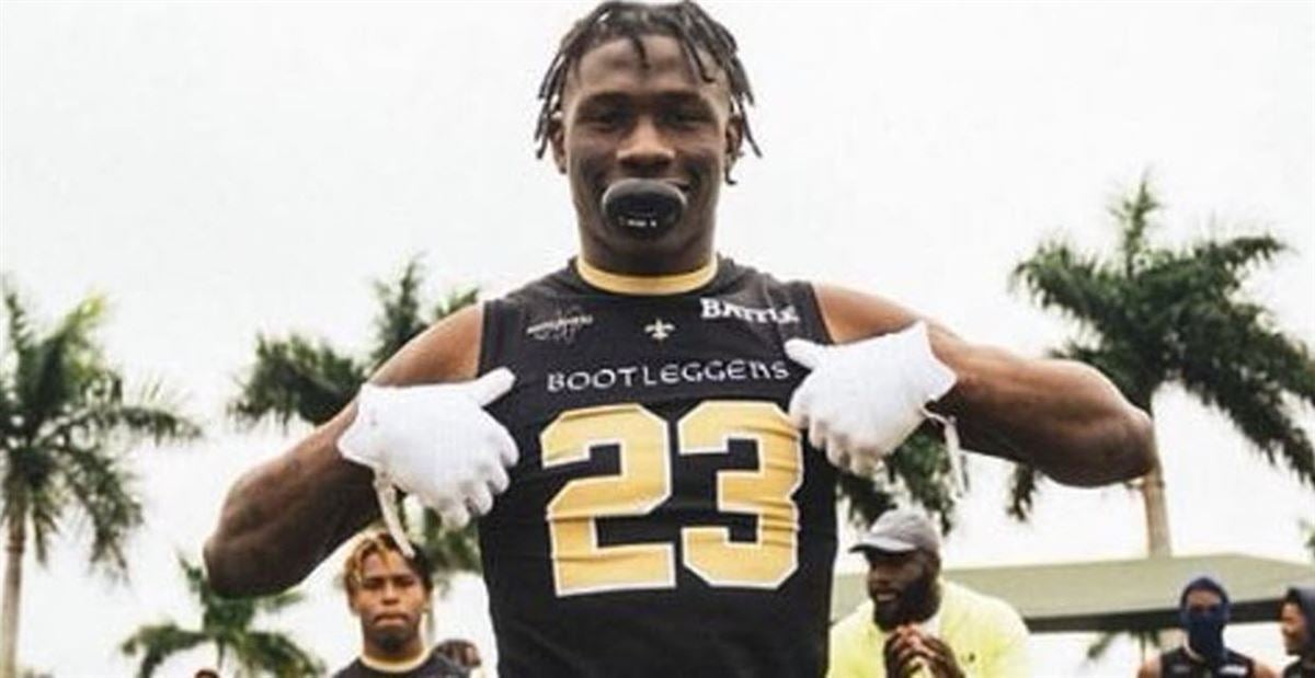 Texas A&M recruiting pool party makes big impression on 4star LB