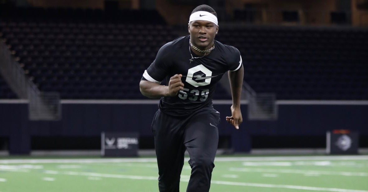 Texas receiver Quaydarius Davis commits to USC football
