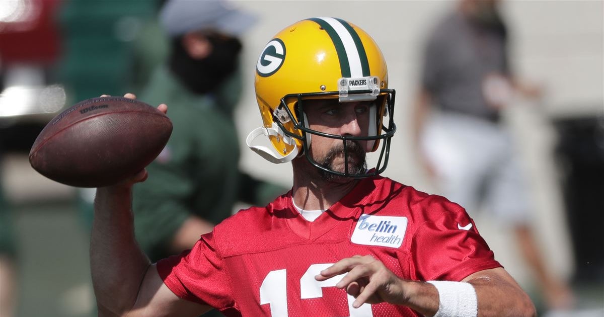 Packers Aaron Rodgers Going Backwards But For Good Reason