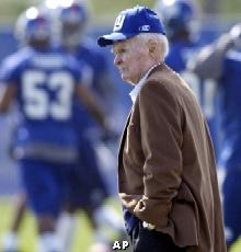 Former New York Giants linebacker, coach Harland Svare dies at 89