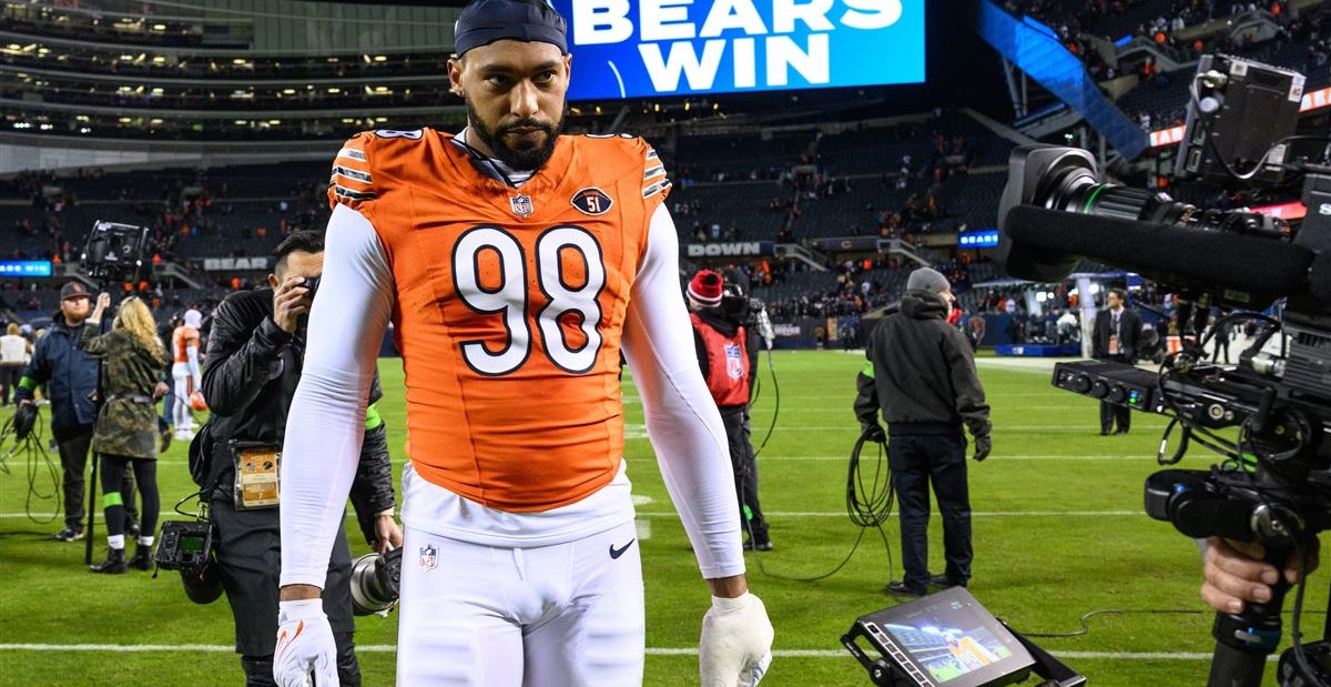 It's the Montez Sweat show How the Bears newest pass rusher is already making an impact