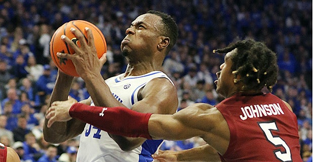 Kentucky hits new low with home loss to South Carolina - Vimarsana News