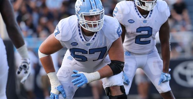 Charlie Heck Adjusting to Key OL Role for UNC