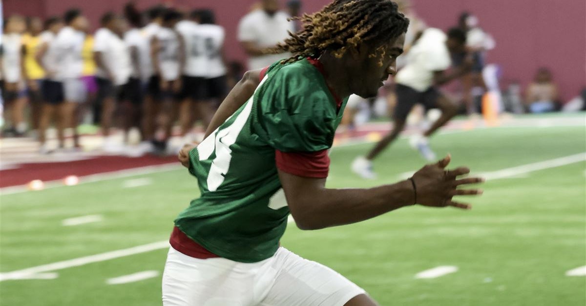Linebacket Body Rising 2026 linebacker Kaden Carter offered by Ole Miss after Friday ...