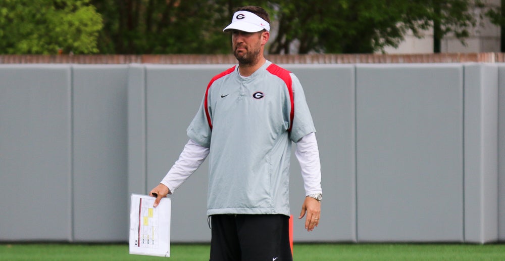 Stubborn Schottenheimer right fit for Georgia's run-oriented offense