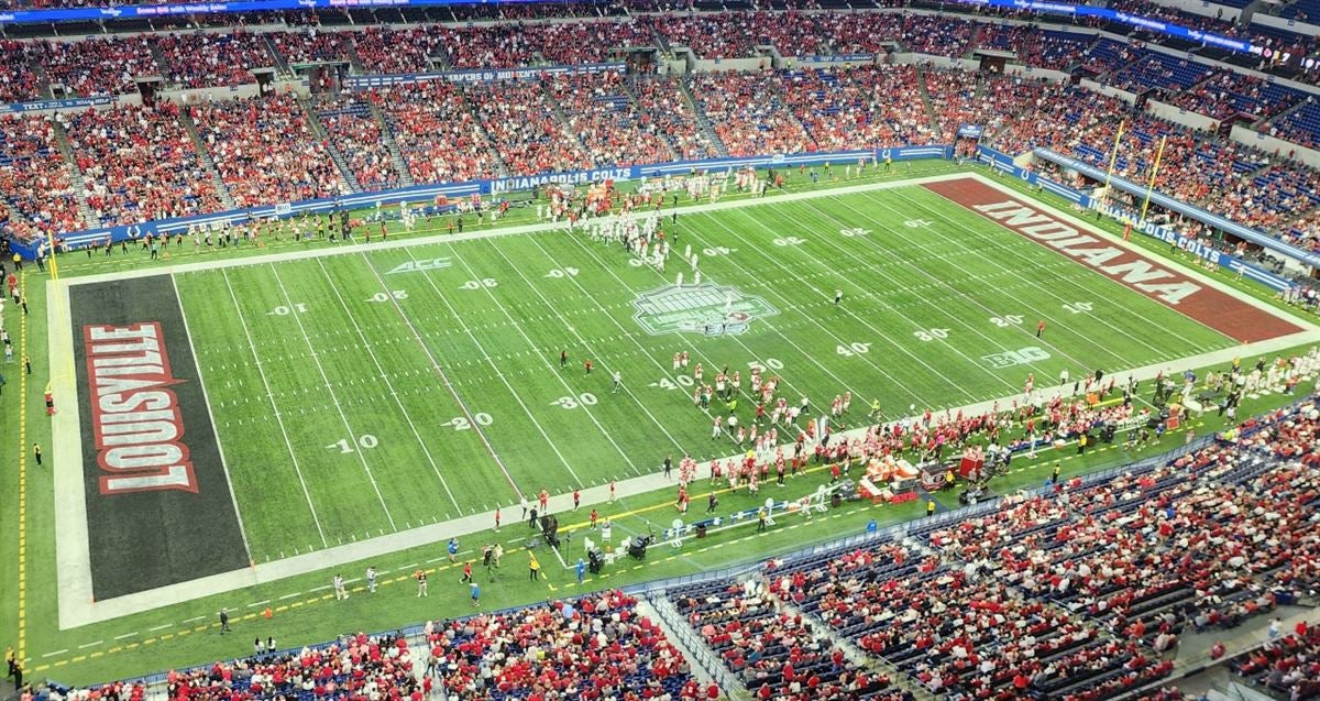 Louisville vs Indiana football score? U of L wins at Lucas Oil Stadium