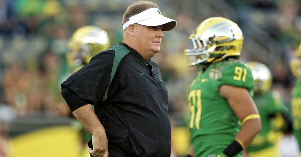 Oregon football: Chip Kelly's sideline play signs meant nothing, ex-player Keanon Lowe says