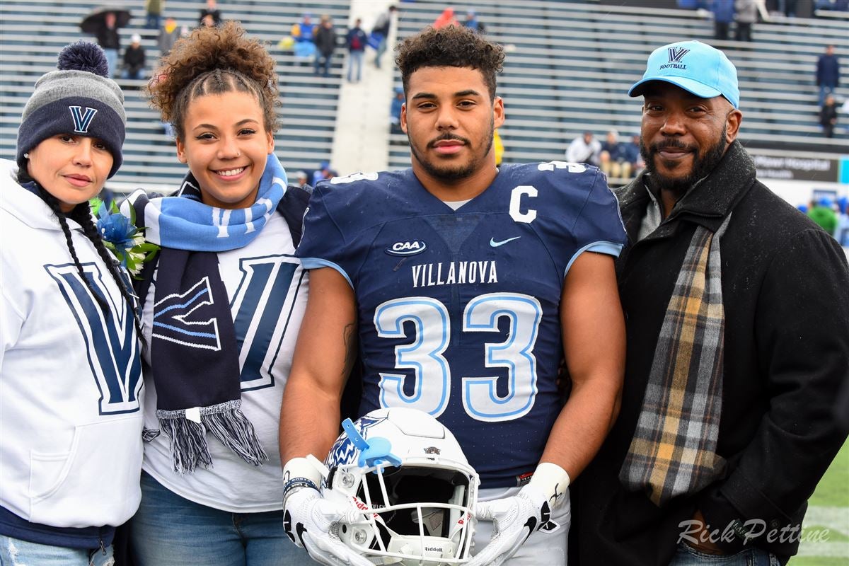 Charlottesville-native Aaron Stinnie is a Super Bowl Champion