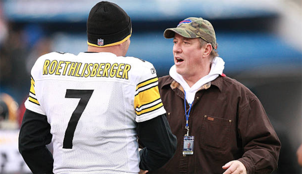 Roethlisberger gives jersey to Jim Kelly after Steelers win