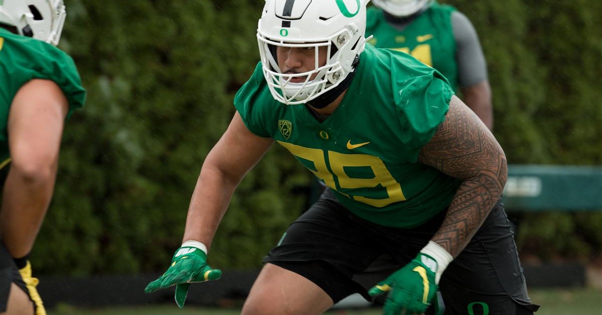 Oregon senior DL Austin Faoliu declares for NFL Draft 