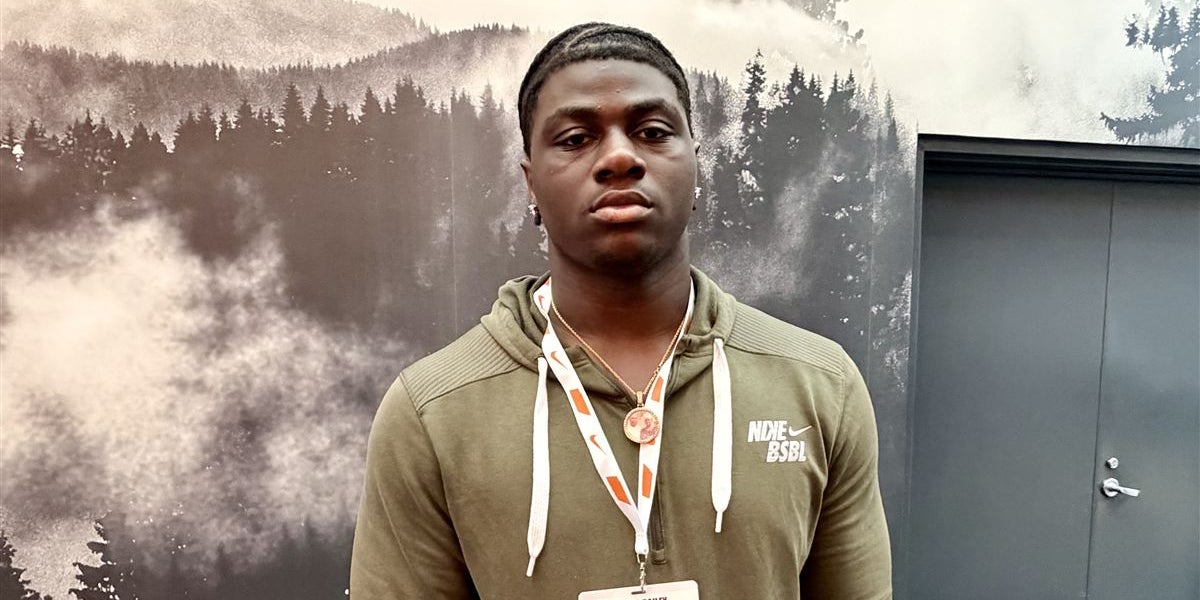 Elite OT teammate of Vols freshman high on Tennessee after first visit