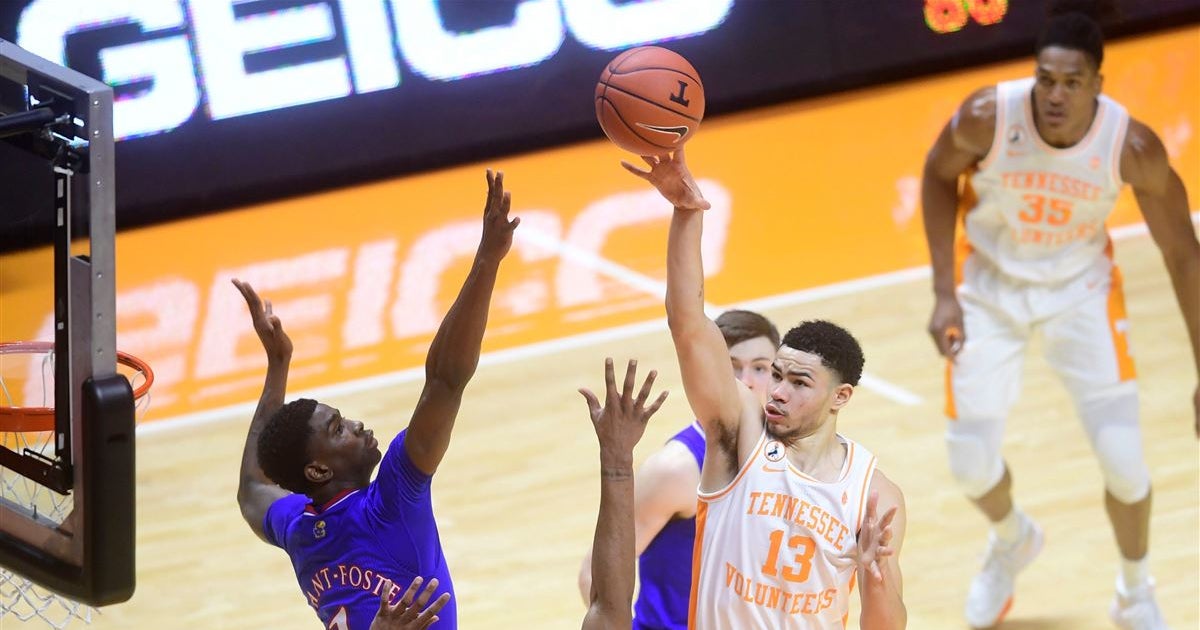 The media reacts to Tennessee’s burst victory over Kansas