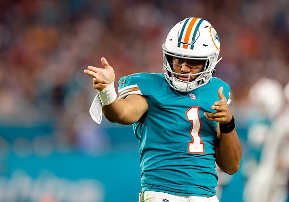 Bama Battle: New England Patriots' Mac Jones vs. Miami Dolphins' Tua  Tagovailoa - Sports Illustrated New England Patriots News, Analysis and More