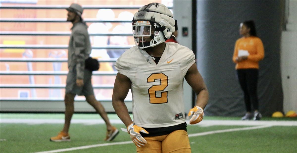 Rucker: Vols' offense turning 11-on-11 into routes-on-air