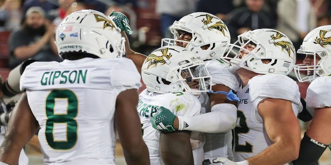 Former USU QB Throws Frozen Rope For Preseason Touchdown