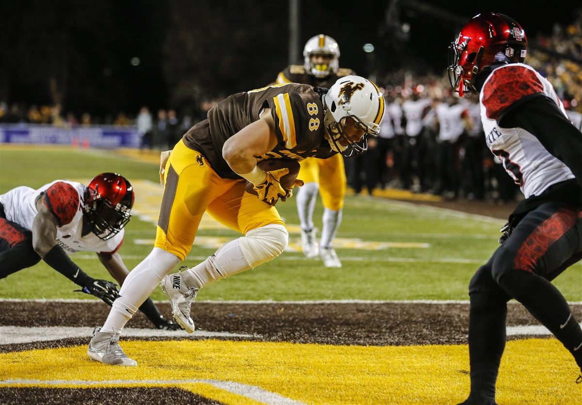 Former Wyoming tight end Jacob Hollister ends 'blessing' of a rookie season  with Super Bowl