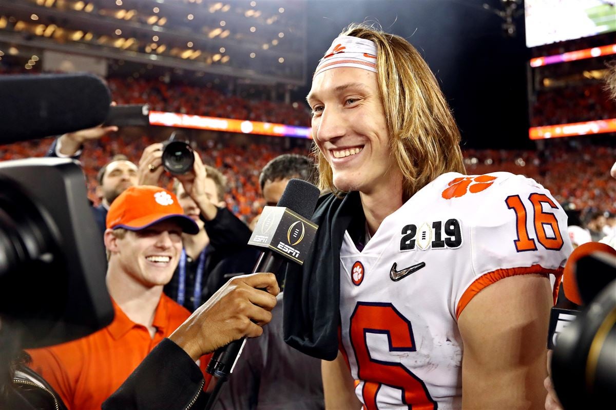 Clemsons Trevor Lawrence Denies Calling White House Meal