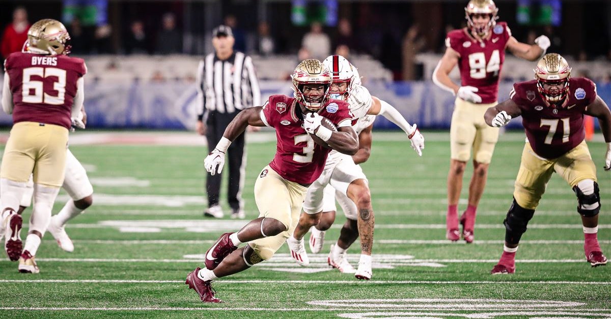 Final Coaches Poll before CFP release has FSU at No. 3