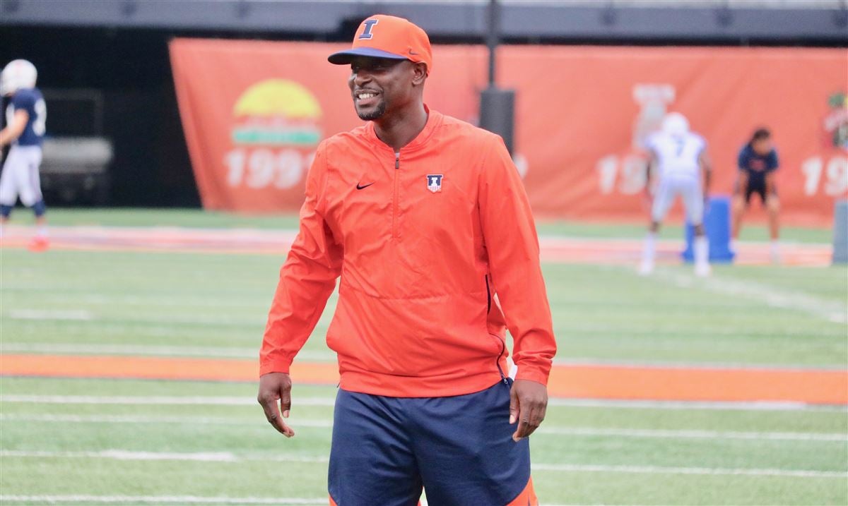 Illinois losing running backs coach Cory Patterson, reportedly to Colorado