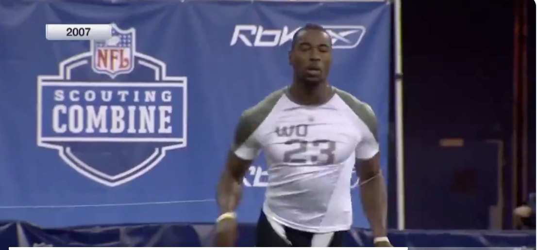 Calvin Johnson runs 4.35 40-yard dash