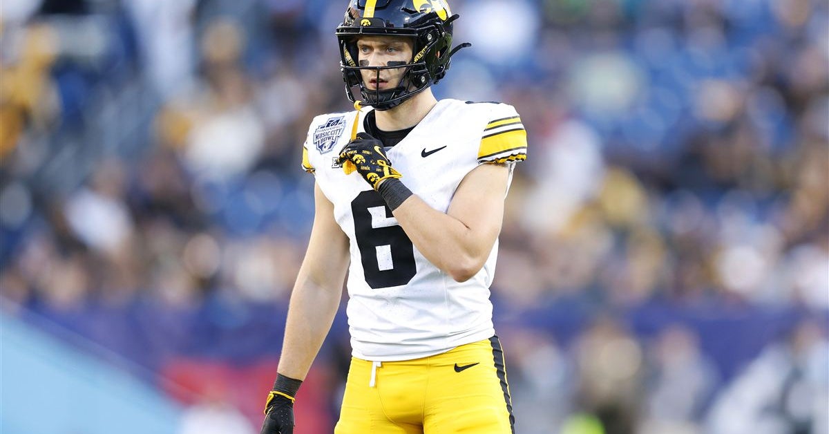 Counting Down Iowa Football's Most Indispensable Players: No. 1 Zach Lutmer