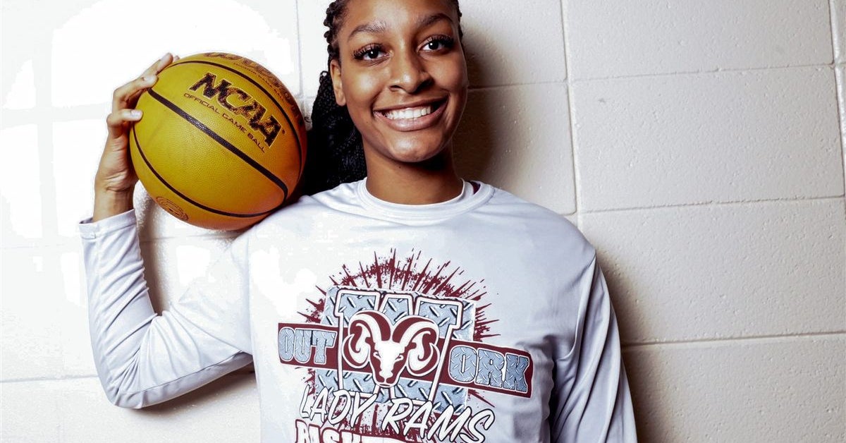 Iowa Women's Basketball Official Visit Primer: Four-Star Post Khalia Hartwell