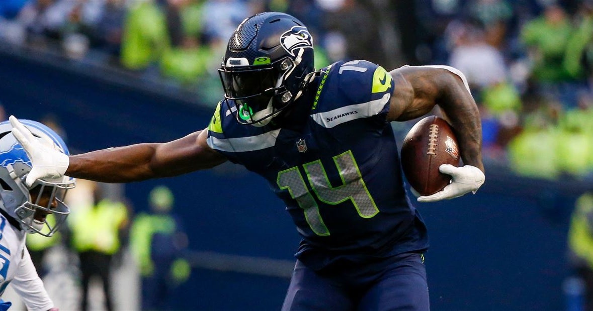 Mcbets' +2337 monday night football anytime touchdown parlay Pete Carroll confident Seattle Seahawks will sign DK Metcalf to long