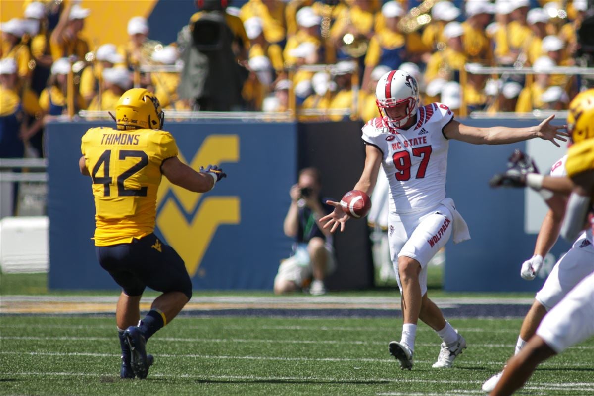 Football: Thimons Named PAC Defensive Player of the Year, Titans