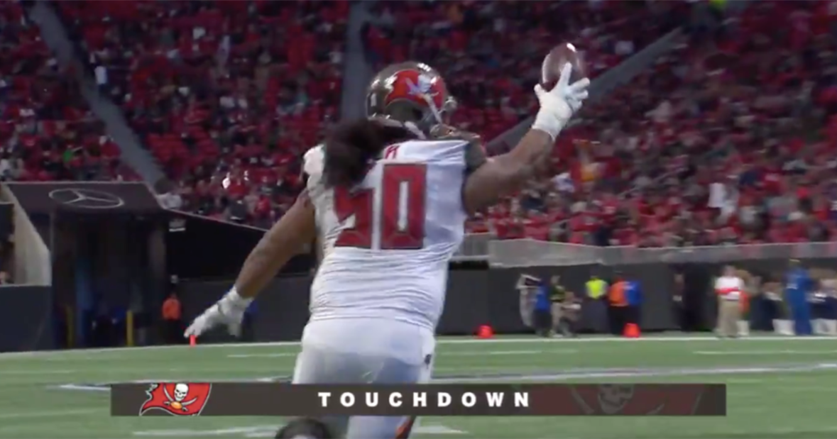 Vita Vea Becomes Heaviest Player In Nfl History To Catch Td