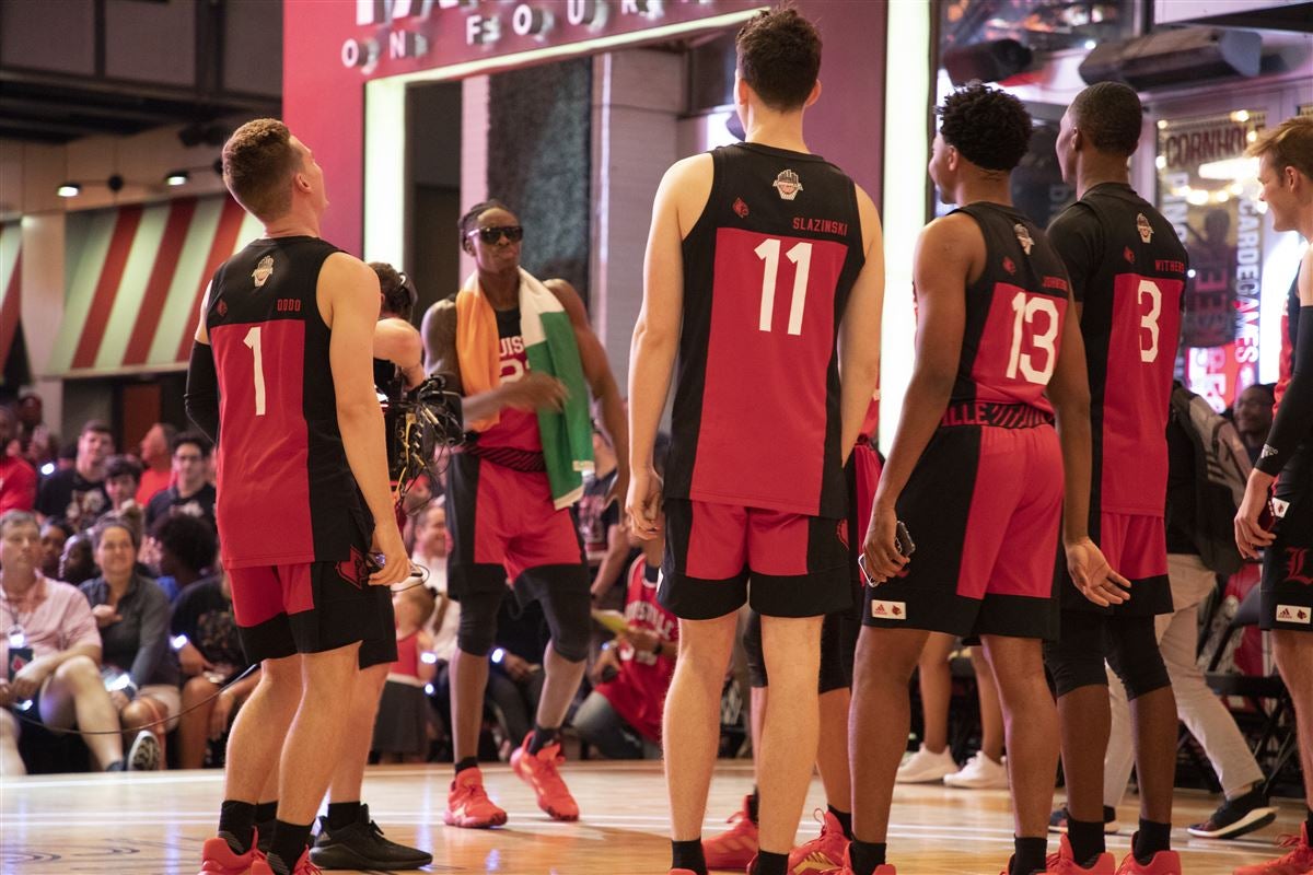 Photo Gallery: Louisville Men's Basketball Media Day – Cardinal