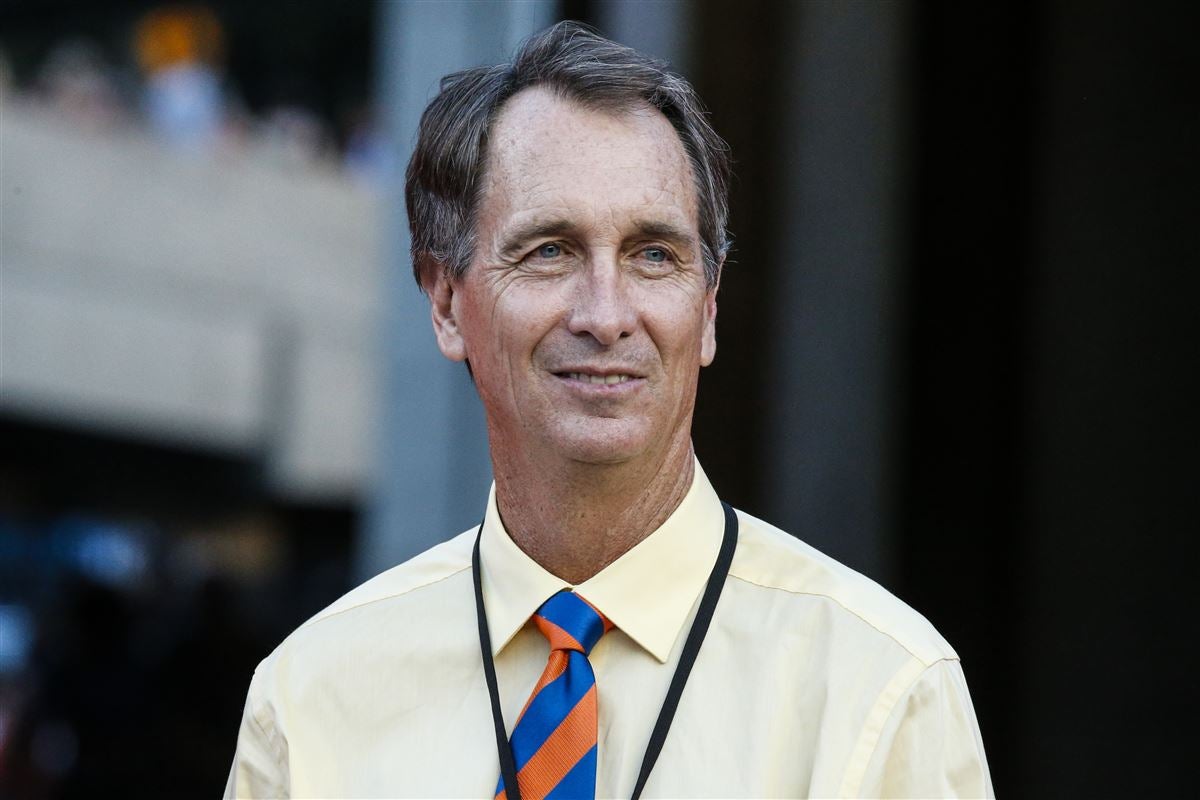 UF legend Cris Collinsworth elected to the Sports Broadcasting Hall of Fame