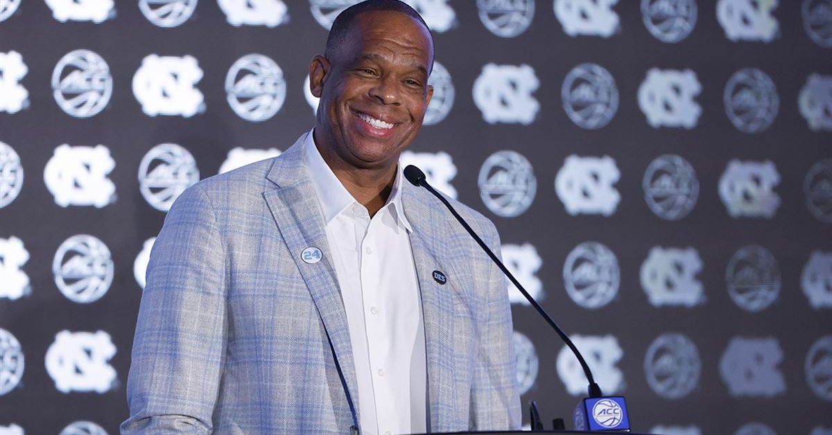 Hubert Davis on NIL & UNC: 'This Is Not a Transactional Program' Hubert Davis on NIL & UNC: 'This Is Not a Transactional Program'