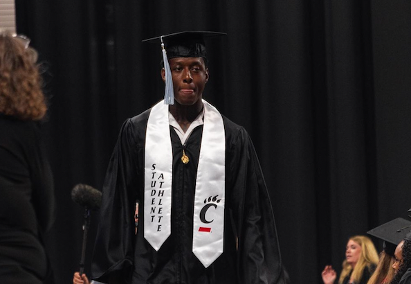 Jets' Sauce Gardner fulfills a promise to his mother and walks the stage as  a college graduate