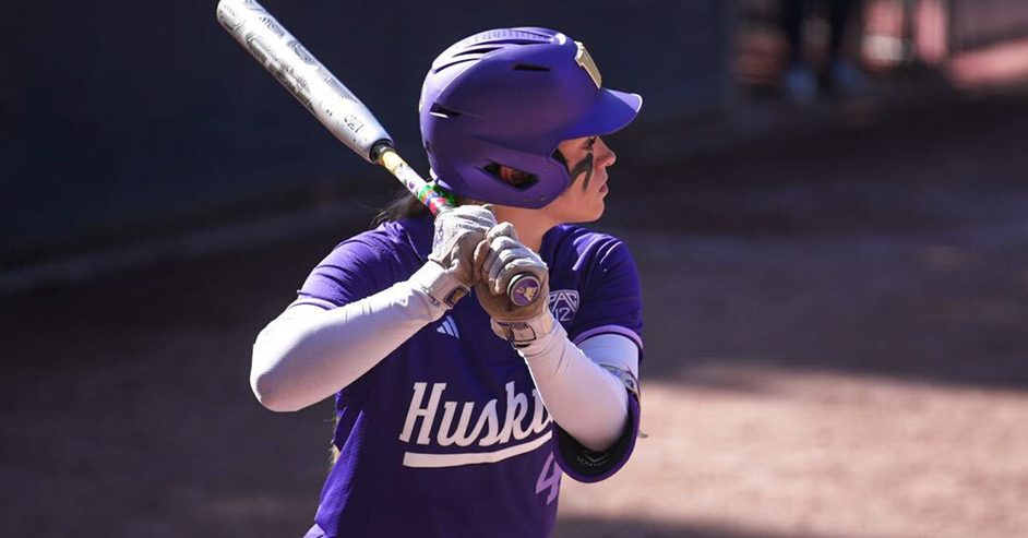 No. 8 Softball Secures Series-Opening Win Over No. 20 Cal