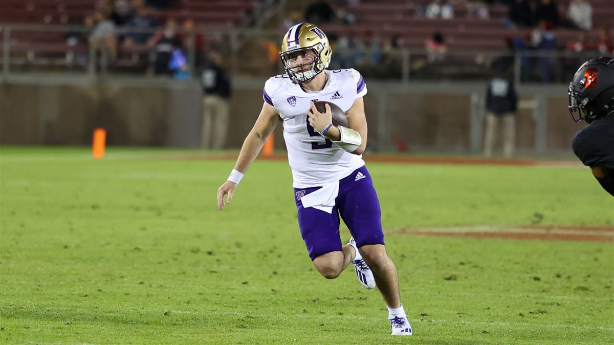 Washington Huskies Sean Parker (1) during a game against the Washington  State Cougars on November 29, 2013 at Husky Stadium in Seattle, WA.  Washington beat Washington State 27-17.(AP Photo/Jesse Beals Stock Photo -  Alamy