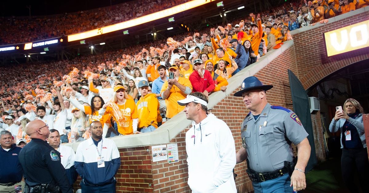 Lane Kiffin incorporates Nick Saban into troll of Tennessee football fans after Alabama upset