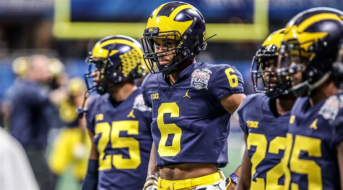 Michigan football Vincent Gray inks UDFA deal