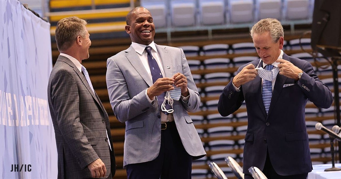 UNC's Hubert Davis on the Moment: 'Absolutely Unbelievable...I was in the Clouds'