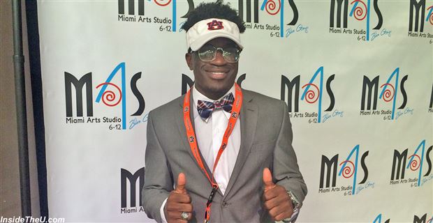 Reese Signs With Auburn to Run Track Not Ruling Out Football