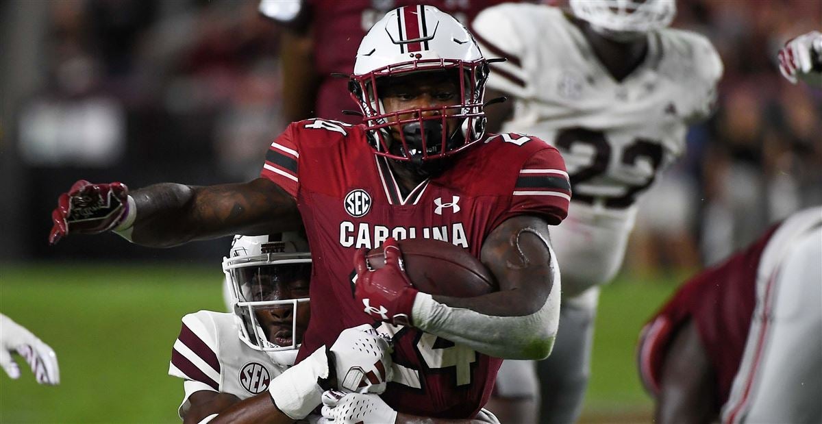 Which South Carolina football players have eligibility remaining?