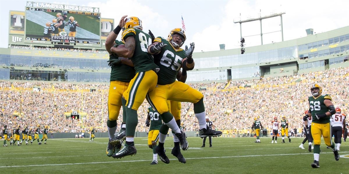 Packers pull off fourth quarter comeback, stun Cowboys in overtime