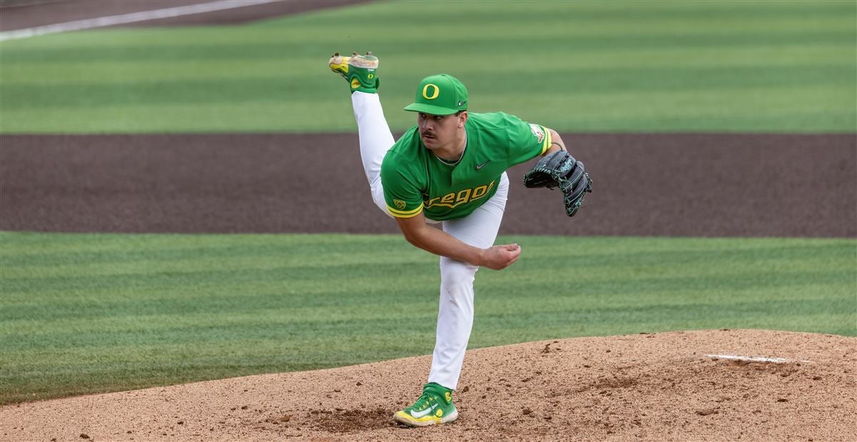 Oregon secures series victory over No. 8 Stanford behind complete game ...