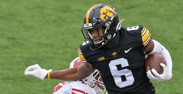 Iowa Football Recruiting: Hawkeyes Land JUCO RB Mekhi Sargent